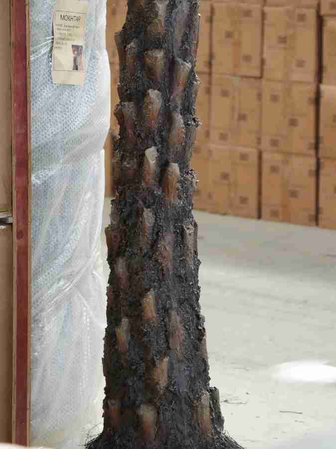oakco-artificial-tree-realistic-bark-texture