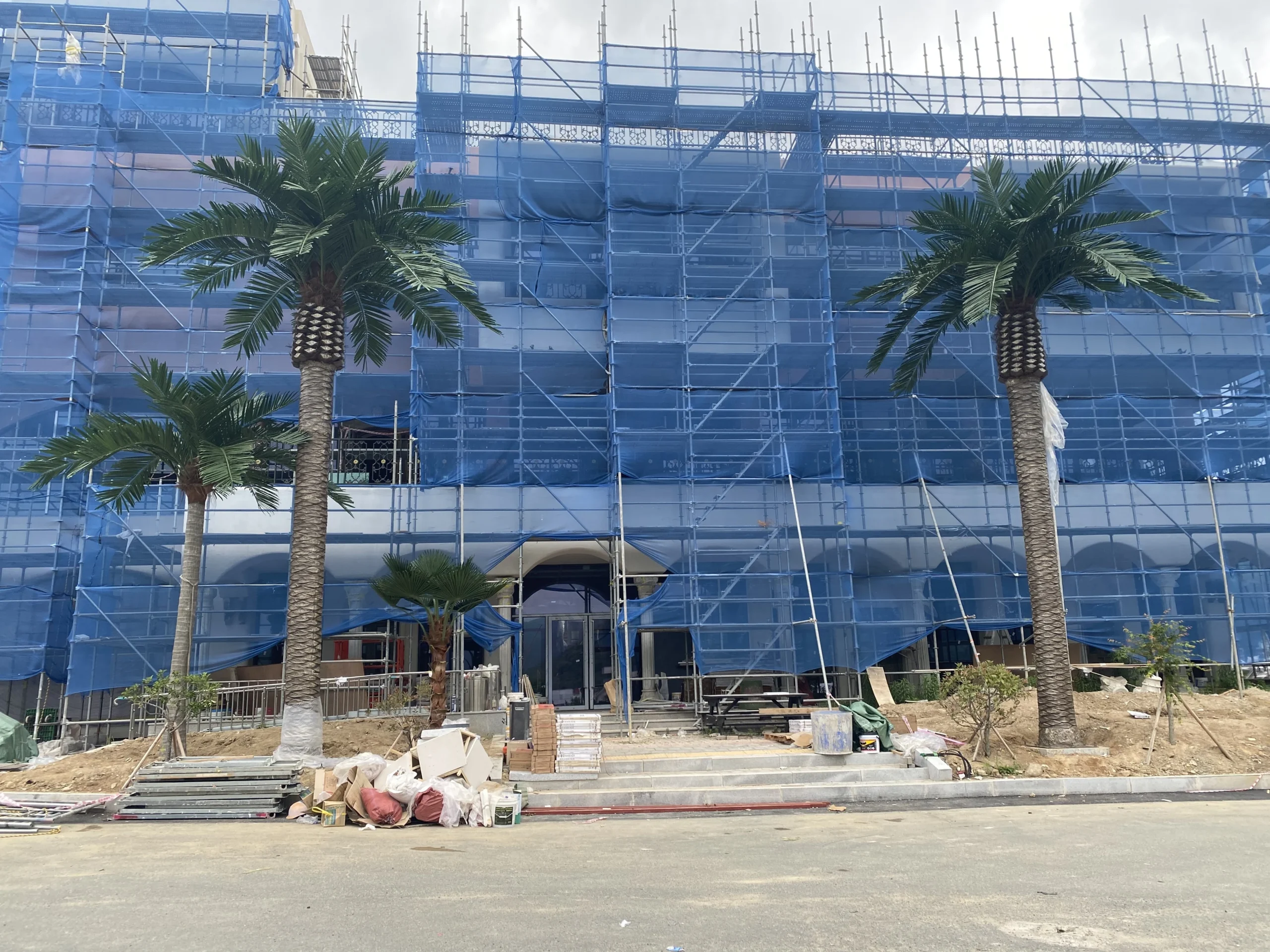 Completed large artificial palm tree project in Busan hospitality space