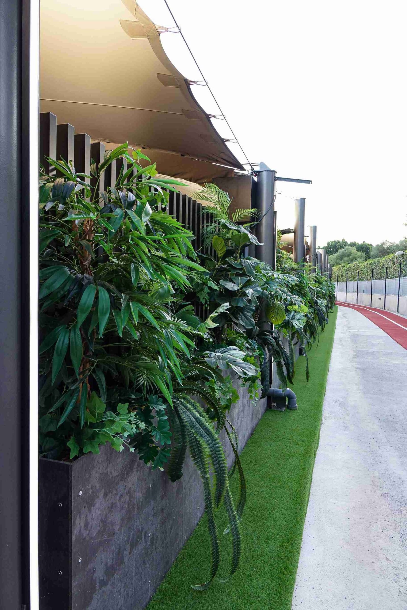10 Mazzi Di Erba Artificiale Per Esterni 35 Cm - Piante Finte UV Resistenti Per Giardino, Balcone, Casa, Ufficio, Rustico